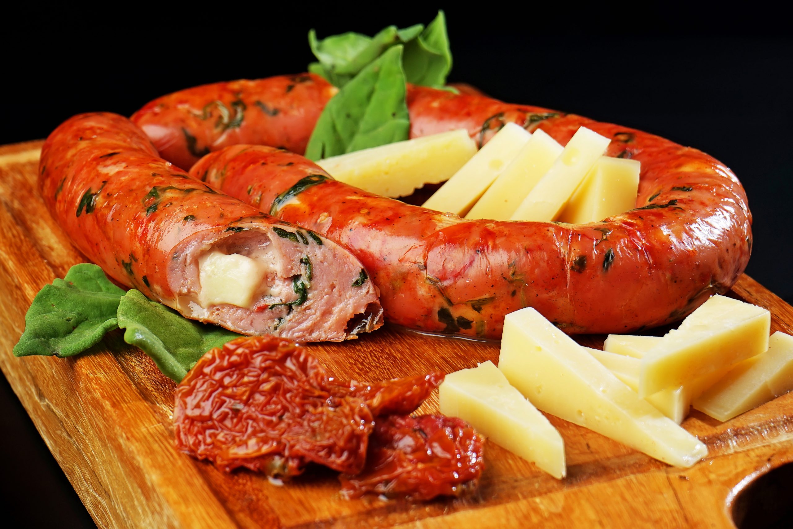 Lingui A Calabresa Queijo E Tomate Seco Salerno